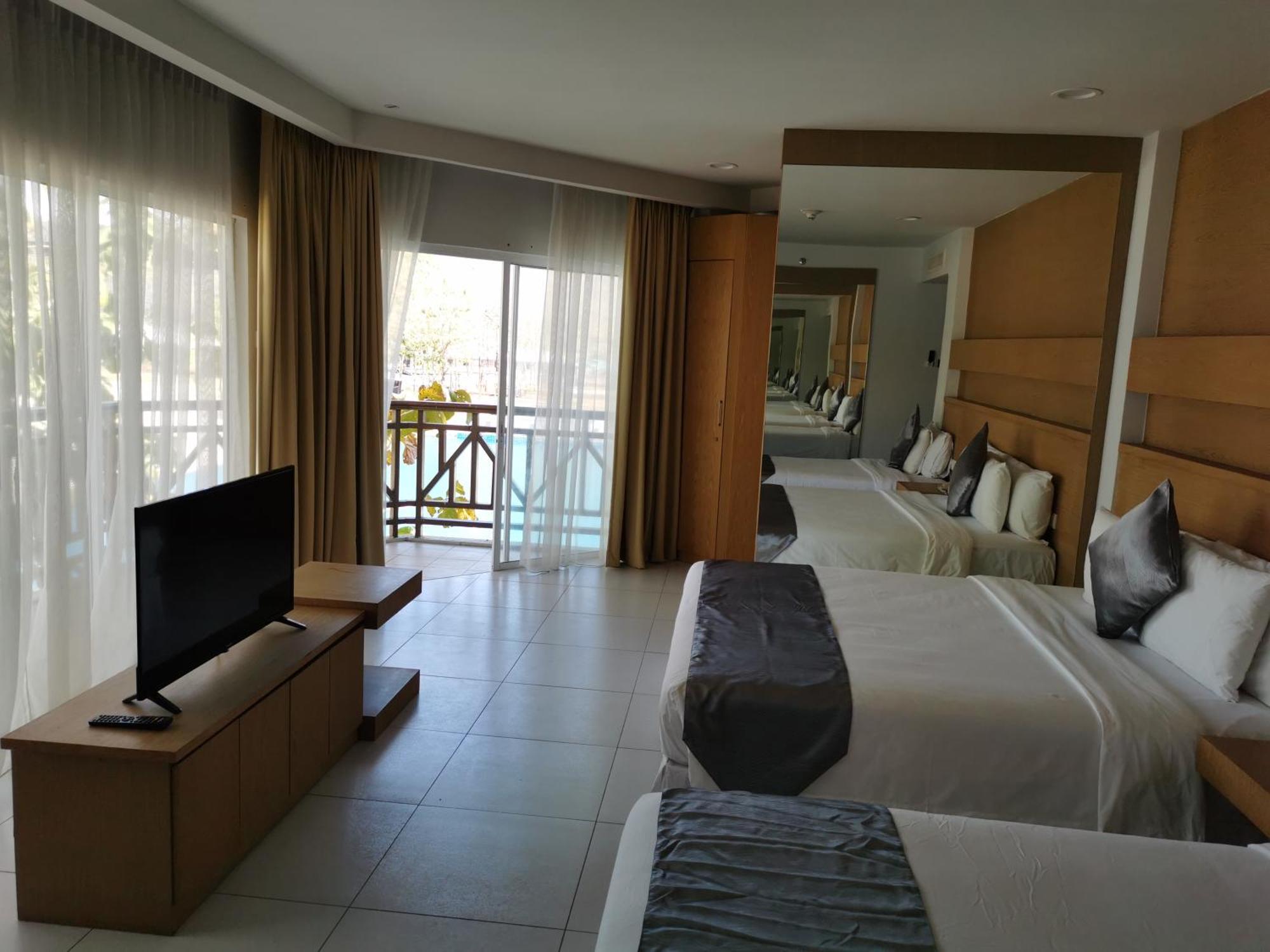 Century Langkasuka Resort Langkawi Pantai Cenang  Esterno foto