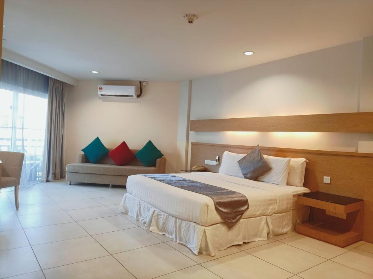 Century Langkasuka Resort Langkawi Pantai Cenang  Esterno foto